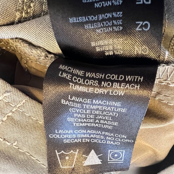 Kuhl Trekr 8 inch inseam activewear shorts - Picture 12 of 12